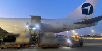 החלה הפעלת רכבת אווירית וימית של חימוש