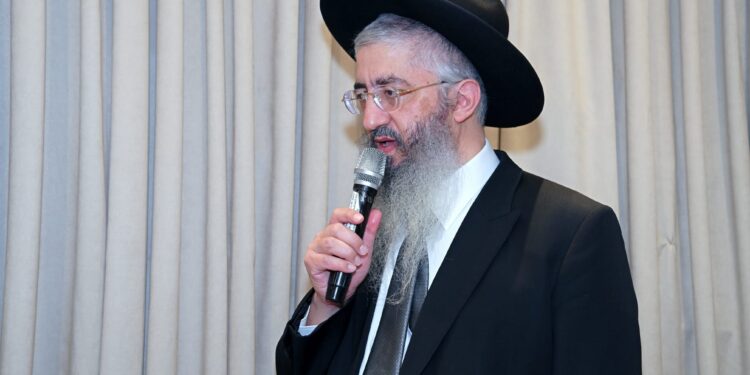 הרב משה יוסף אדרי נבחר לרב העיר גבעתיים