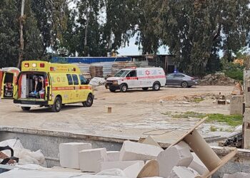 שני עובדים זרים נהרגו מנפילת טיל בעיר יהוד