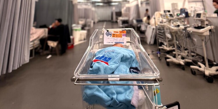 מזל טוב! הילד ה-21 של המשפחה נולד בבני ברק