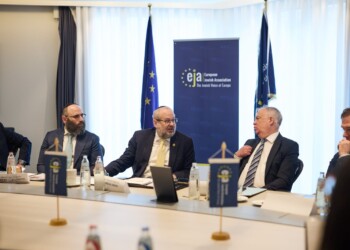 שליחו של טראמפ: הגבירו אבטחת יהודים באירופה