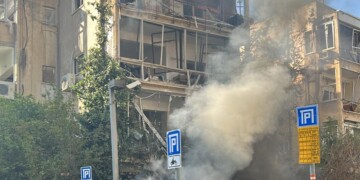 מטח על הבוקר לאזור המרכז; פגיעה ישירה בת”א