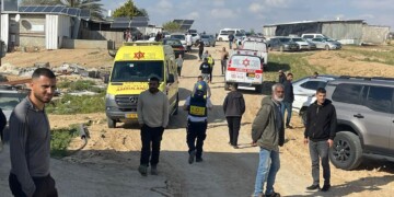 טיל לדרום: רופא נפצע קשה ובנו התינוק באורח קל