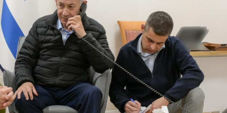 כצפוי; דוברו של נתניהו התפטר לאחר הציטוטים שייוחסו לו