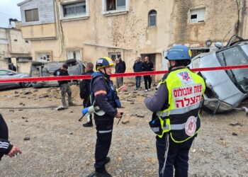 מטחים בלילה מלבנון- בבוקר מאיראן; בת 12 נפצעה קשה בדרכה לממ”ד