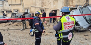 מטחים בלילה מלבנון- בבוקר מאיראן; בת 12 נפצעה קשה בדרכה לממ”ד