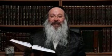 שתי דקות של אור – הרב שמעון שנייבלג עם נקודה מאור החיים הקדוש