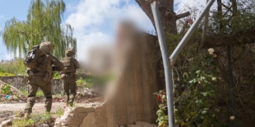 צה”ל השלים את כיתור עיירת החיזבאללה בינת ג׳בייל