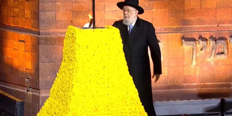 הגרי”מ לאו שליט”א פתח את אירועי יום הזכרון ביד ושם