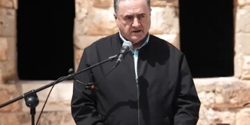 שר הביטחון: נסיר את הבתים בכפרי המגע סמוכי הגבול בלבנון