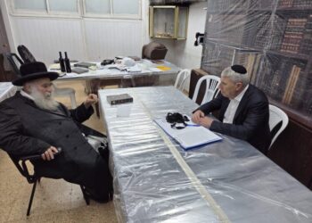 ראש העיר קריית אתא מכר את החמץ אצל גאב”ד מאקאווא