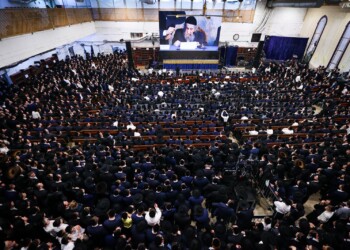 גדולי ראשי הישיבות וקהל אלפים במעמד הקבלת פני רבו