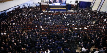 גדולי ראשי הישיבות וקהל אלפים במעמד הקבלת פני רבו