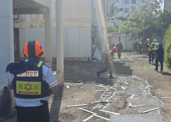 בת 60 פצועה במצב קל מפגיעה ישירה בעיר נהריה