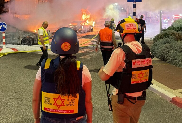 הפסקת האש נכנסה לתוקף; חיזבאללה ירה עד חצות