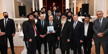 נשיא המדינה נפגש עם שלוחי חב”ד מרחבי קזחסטן