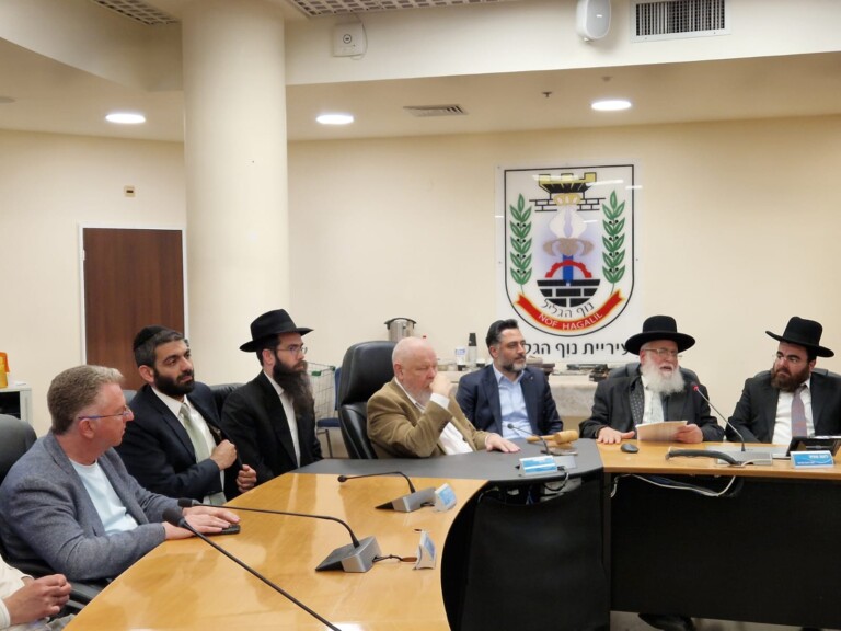 הרב מנחם מנדל נחשון נבחר לכהן כרב העיר של נוף הגליל