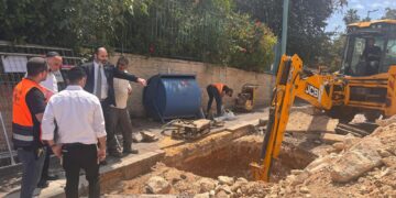 יום היסטורי לעיר אלעד – החלה חפירת הפחים המוטמנים