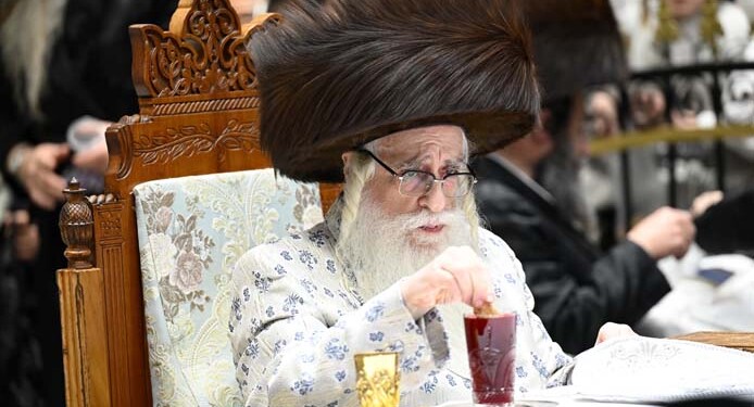 פסח בחצר הקודש צאנז