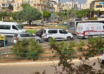 אלעד: בן 8 פונה במצב בינוני לאחר שנפל בגינת משחקים