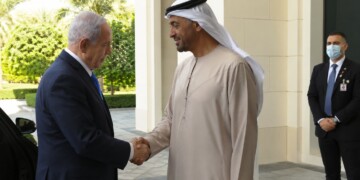 בעיצומה של המלחמה נתניהו טס בחשאי לאיחוד האמירויות