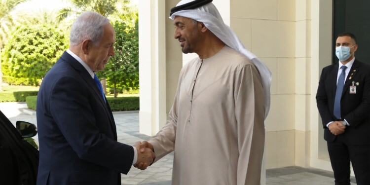 בעיצומה של המלחמה נתניהו טס בחשאי לאיחוד האמירויות