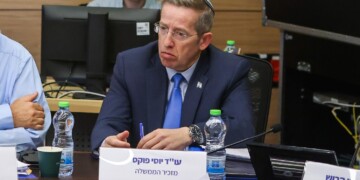 מזכיר הממשלה: מבקש להפיץ נוסח סופי של חוק הגיוס