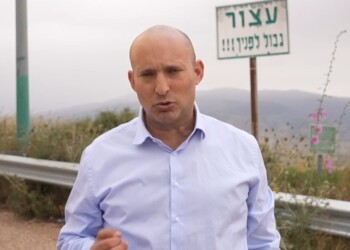 מביך: בנט הודיע שהוא בדרך לדיון בכנסת כשהדיון נגמר