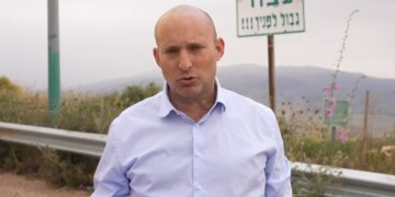 מביך: בנט הודיע שהוא בדרך לדיון בכנסת כשהדיון נגמר