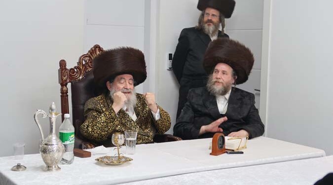 אמש במעונו של האדמו”ר שמחת הפארשפיל לקראת החתונה