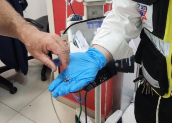 בני ברק: פעוט כבן שנתיים נחנק ממשחק – פונה בהכרה מלאה
