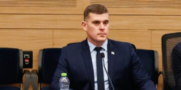 ח”כ ירון לוי הודיע על פרישה מ’יש עתיד’