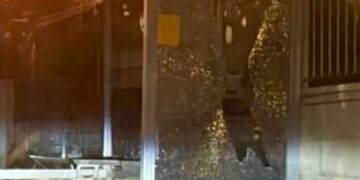 ביתר עילית: נעצרו נערים שביצעו ונדליזם בתחנות אוטובוס
