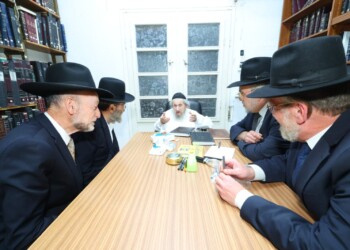 ח”כי דגה”ת הגיעו לגר”ד לנדו; הכרעה בחוק הגיוס בימים הקרובים