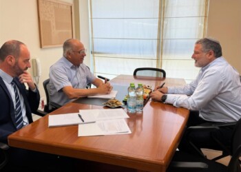 מריחים בחירות: ראש השב”כ ויו”ר וועדת הבחירות נפגשו