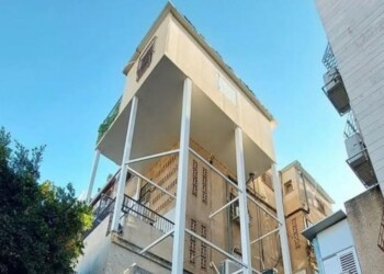 בני ברק: הרשות לאכיפה מקרקעין התלבשה על תוספת המרפסות