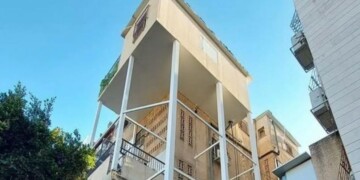 בני ברק: הרשות לאכיפה מקרקעין התלבשה על תוספת המרפסות
