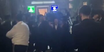 בחור נעצר בבית שמש ומהומת ענק החלה במתחם תחנת המשטרה