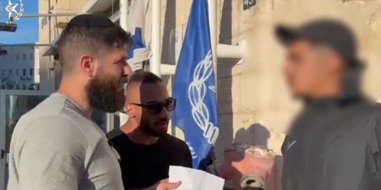נעצרו עוד שני חשודים ממזרח ירושלים שיידו אבנים על חרדים