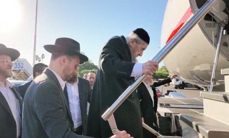 צפו: מרן הגר"ד לנדו שליט"א הבוקר בתחילת המסע למען עולם התורה