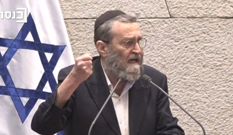 צפו בנאום המרגש של גפני: בגטו ורשה למדו תורה - על זה חונכנו