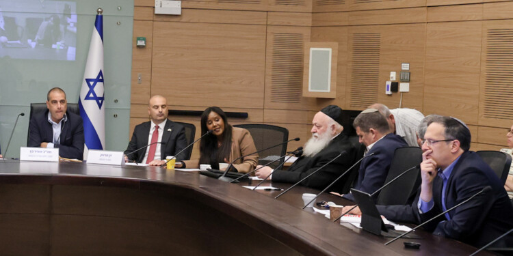 ועדת הכנסת אישרה את פיזור הכנסת: התאריכים בין כה’ אב ל-ט תשרי