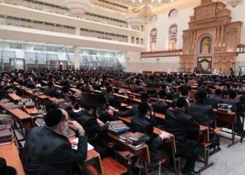 אסיפת בחורים מיוחדת בויז’ניץ בעקבות המצב בנושא הגיוס