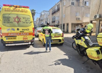 כפר חב”ד: תינוק בן ארבעה חודשים נשכח ברכב – מצבו קריטי