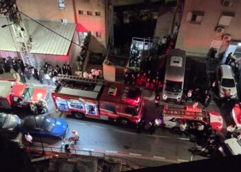 חיפה: שריפה בקירות בית בדירת גג ברמת ויז’ניץ