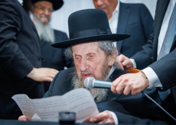 צפו מרן במונסי: התאמצו לסייע לעולם התורה בארץ ישראל