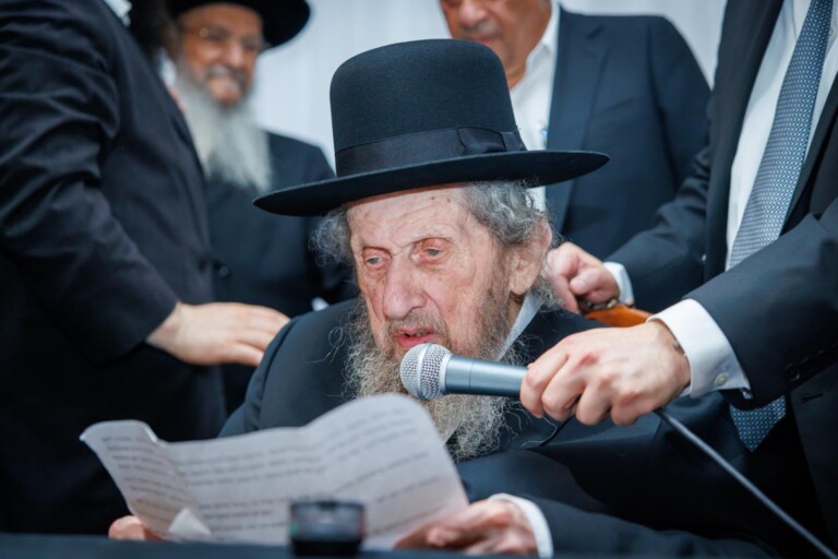 צפו מרן במונסי: התאמצו לסייע לעולם התורה בארץ ישראל
