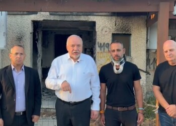 הגימיק של ליברמן: אחרי 1000 ימים מהטבח הוא הגיע בשעה 6:29
