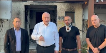 הגימיק של ליברמן: אחרי 1000 ימים מהטבח הוא הגיע בשעה 6:29