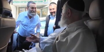 צפו: כשמרן הגר"י זילברשטיין פגש הבוקר את גפני